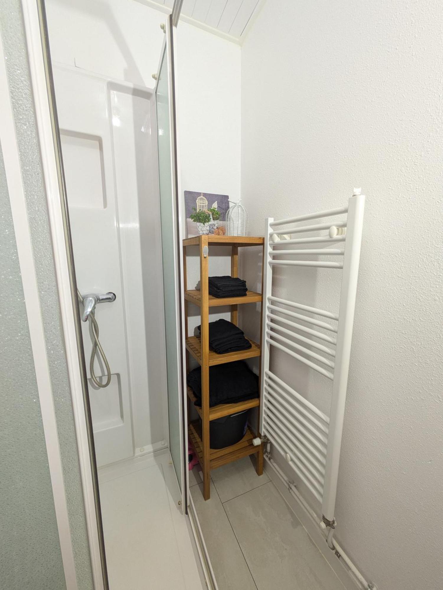 Sous La Tour Apartment Poligny  Bagian luar foto