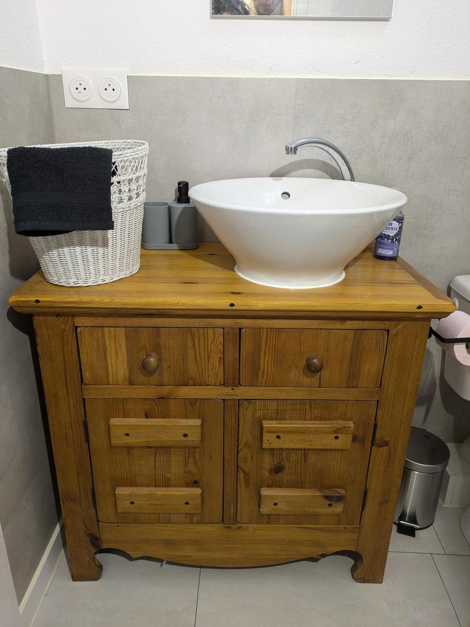 Sous La Tour Apartment Poligny  Bagian luar foto